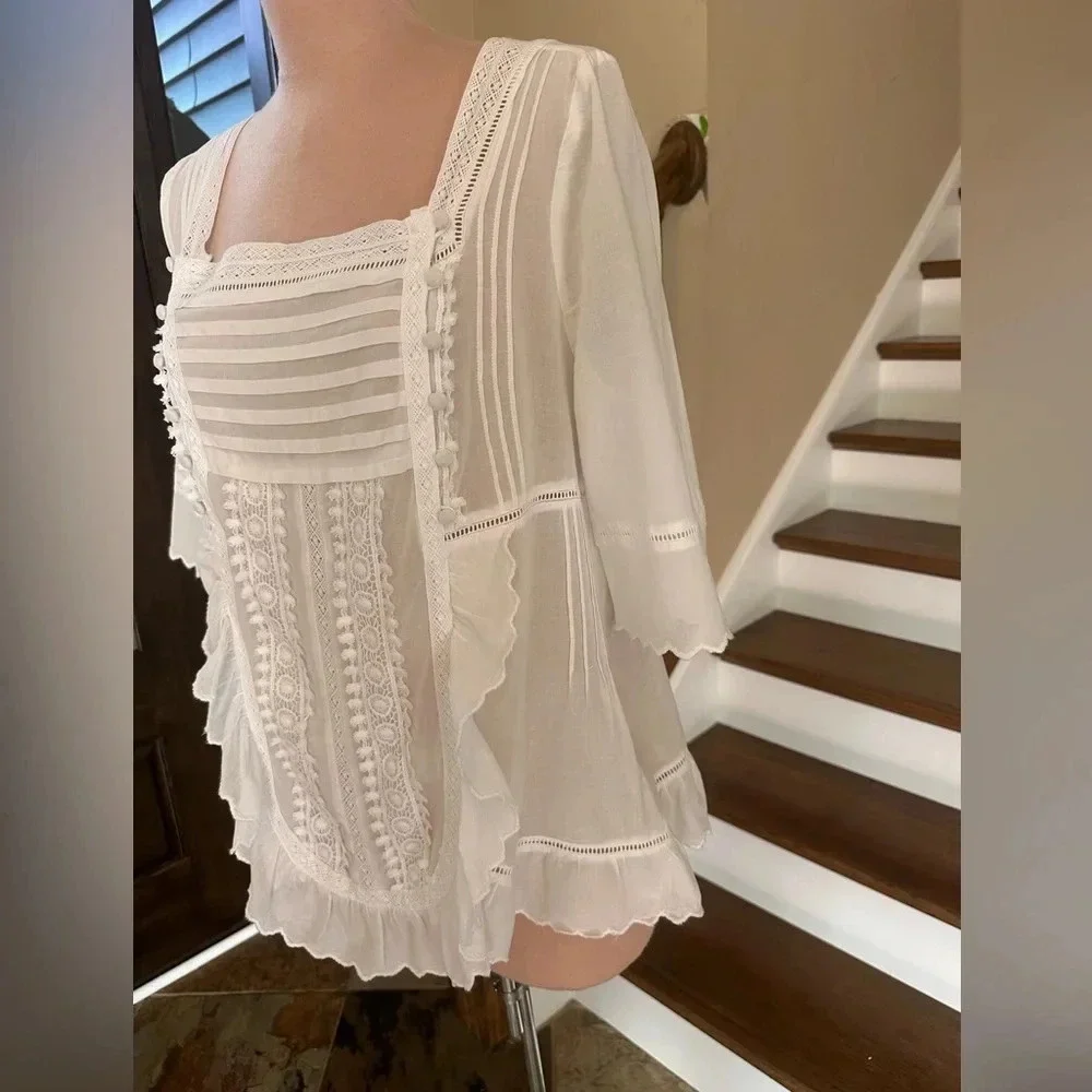 Juicy Couture White Lace Eyelet Ruffle Peasant Blouse Top Size 8
